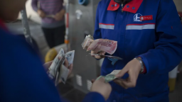 Căng thẳng chiến tranh thương mại, Trung Quốc phá giá đồng nhân dân tệ so với USD ở mức 0,6%
