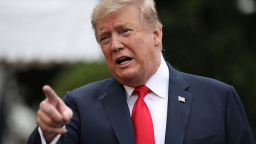 Tổng thống Trump nói Huawei 'rất nguy hiểm'