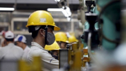VEPR: GDP 2019 có thể tăng 6,81%, lạm phát vọt lên 4,79%, rủi ro VND bị phá giá