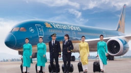 Lợi nhuận âm gần 11.000 tỷ đồng, cổ phiếu Vietnam Airlines bị đưa vào diện cảnh báo