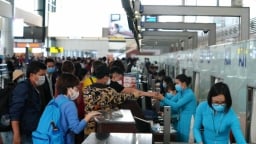 Dịp nghỉ 30/4, khách qua sân bay Nội Bài tăng khoảng 25%