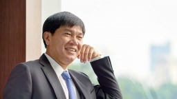 Con trai tỷ phú Trần Đình Long đăng ký mua 5 triệu cổ phiếu HPG