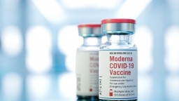 Việt Nam khẩn cấp phê duyệt vắc xin Covid-19 Moderna