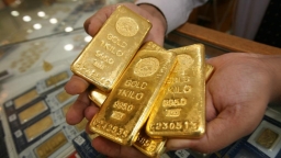 Giá vàng hôm nay 1/11: FED hạ lãi suất đẩy giá vàng tăng mạnh