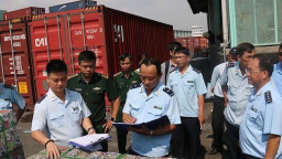4 container chứa 100 tấn phế liệu xuất khẩu nghi gian lận thuế