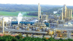 PVN đề xuất dừng nhập khẩu xăng dầu để “cứu' 2 nhà máy trong nước