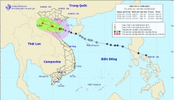 Bão số 2 sắp đổ bộ vào đất liền từ Nghệ An đến Ninh Bình