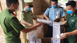 Lạng Sơn tạm giữ gần 1.900 sản phẩm thời trang giả mạo thương hiệu lớn