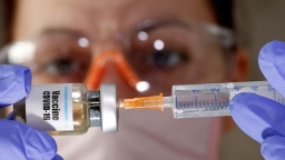 Người dân Nga có thể được tiêm chủng vaccine ngừa Covid-19 vào giữa tháng 9