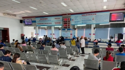 Ga Sài Gòn vắng khách trong ngày đầu mở bán vé Tết Tân Sửu