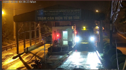 Hà Nội: Bãi rác Nam Sơn hoạt động trở lại