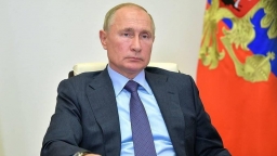 Tổng thống Nga Putin ký luật tăng thuế người thu nhập cao