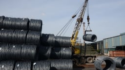 Gian lận trong nhập khẩu mặt hàng sắt, thép gia tăng