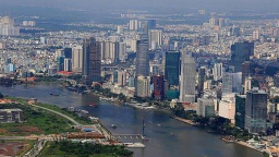 TP.HCM vay để trả nợ, bù đắp bội chi: Bình thường...