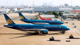 Hàng không Việt năm 2020 giảm gần 44% lượng khách do dịch COVID-19