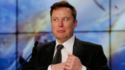 Cổ phiếu Tesla giảm mạnh, Elon Musk mất ngôi giàu nhất thế giới