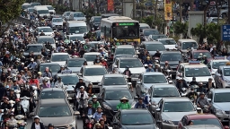 Mỗi năm cả nước có thêm 500 nghìn xe ôtô, ùn tắc giao thông tăng cao