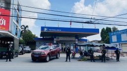 Bắt khẩn cấp chủ cây xăng nhượng quyền của Petrolimex tại  Đồng Nai