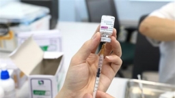 Quốc hội đồng ý sử dụng 12.000 tỷ đồng từ nguồn tiết kiệm chi để mua vaccine phòng Covid-19