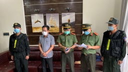 Cựu Chánh văn phòng Cảng hàng không quốc tế Phú Bài bị bắt