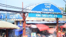 Phong tỏa chợ đầu mối lớn nhất Thủ đô