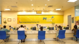 Thực hư chuyện PVCombank yêu cầu F0 đang cách ly ra quầy rút tiền