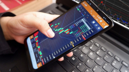VN-Index có thể giảm trong buổi sáng rồi giằng co ở vùng giá thấp
