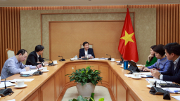 Phó Thủ tướng: Cần công khai, minh bạch các vấn đề liên quan đến giá vật tư, dịch vụ y tế
