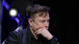 Tỷ phú Elon Musk đối mặt khoản thuế hơn 15 tỷ USD vì quyền chọn cổ phiếu