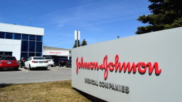 Johnson&Johnson sẽ tách thành hai công ty riêng biệt