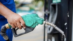 Bộ Công Thương sẽ điều chỉnh mức nhập khẩu xăng, dầu 6 tháng cuối năm