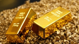 Giá vàng thế giới giảm mạnh, vàng trong nước bám mốc 70 triệu/lượng