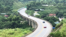 VEC đề xuất gần 8.800 tỷ đồng mở rộng cao tốc Nội Bài - Lào Cai lên 4 làn xe