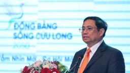 Thủ tướng: Cần tháo gỡ điểm nghẽn hạ tầng cho Đồng bằng sông Cửu Long