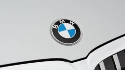 BMW triệu hồi xe điện tự nguyện vì nguy cơ cháy nổ