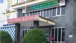 Cách chức vụ Đảng Phó giám đốc Sở Y tế Yên Bái