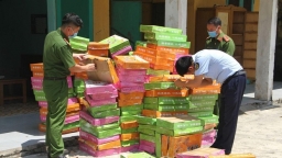 Hưng Yên: Thu giữ gần 18.000 chiếc bánh trung thu không rõ nguồn gốc