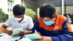 Các nhân tố ảnh hưởng đến tình trạng gia tăng hưởng bảo hiểm xã hội một lần ở Việt Nam