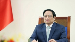 Thủ tướng lên đường thăm chính thức Campuchia và dự Hội nghị cấp cao ASEAN