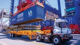 Khủng hoảng thừa container báo hiệu suy thoái kinh tế