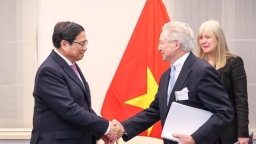 Thủ tướng đề nghị doanh nghiệp Bỉ và châu Âu kêu gọi thêm nhà đầu tư vào Việt Nam