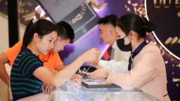 Sôi động thị trường quà ngày Valentine