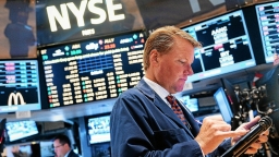 Giới đầu tư toàn cầu vỡ mộng vì thị trường tài chính 'trở mặt'