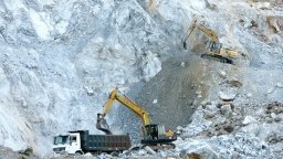 Hòa Bình: Tạm dừng hoạt động khai thác khoáng sản tại 16 mỏ đá