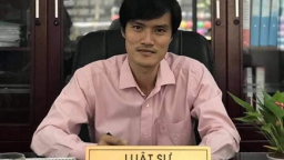 'EZLand thu tiền khách hàng là không đúng luật'