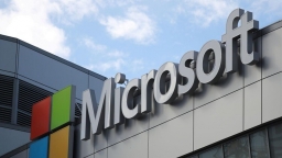 Microsoft đạt mức định giá cao kỷ lục gần 2.600 tỷ USD, đe dọa vị trí số 1 của Apple