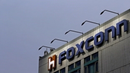 Foxconn bất ngờ rút khỏi liên doanh bán dẫn 19 tỷ USD với Ấn Độ