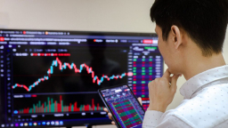 Nhà đầu tư cá nhân trải qua tuần gom mạnh nhất 4 tháng