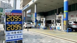 Hàn Quốc xem xét gia hạn ưu đãi giảm thuế xăng dầu
