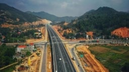 Thủ tướng 'thúc' tiến độ các dự án giao thông